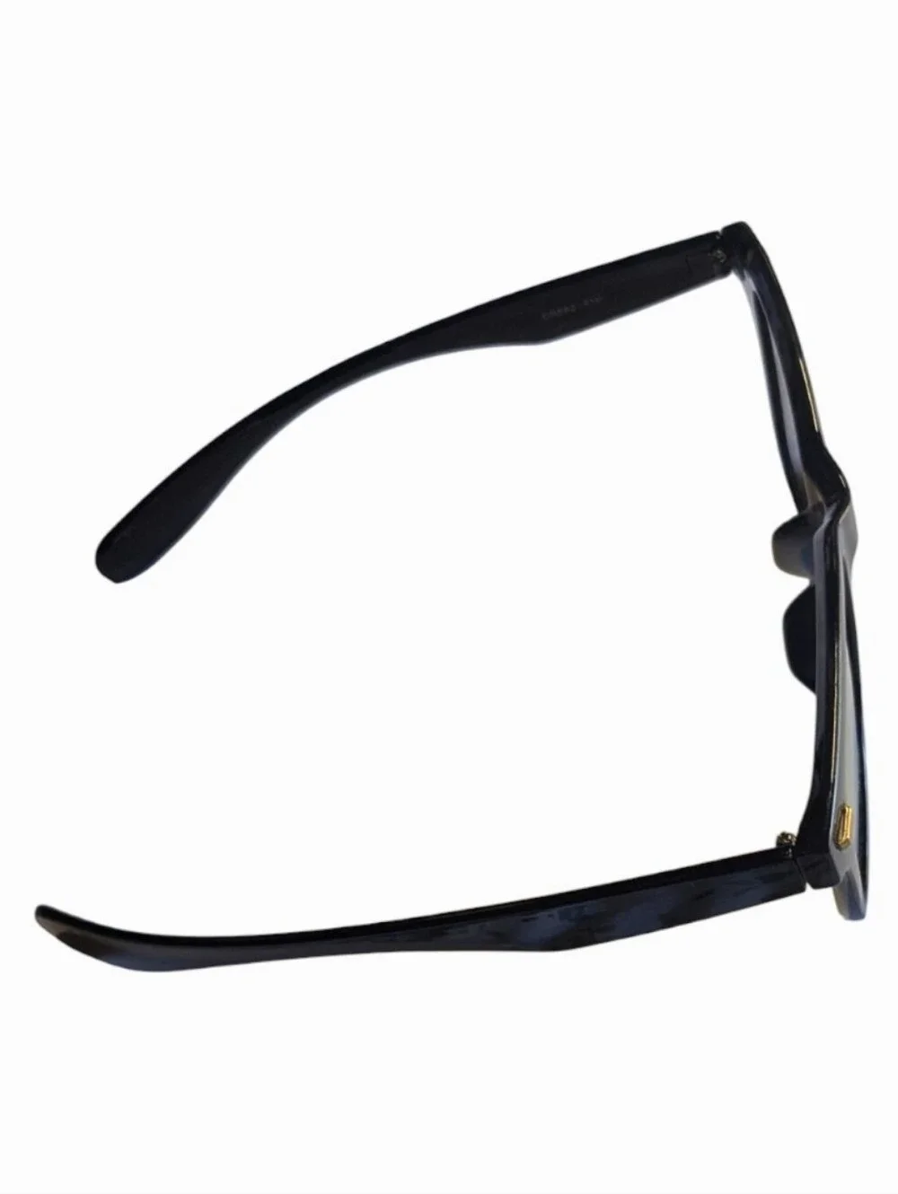 Source Unknown Black Frame Sunglasses with Brown Lenses